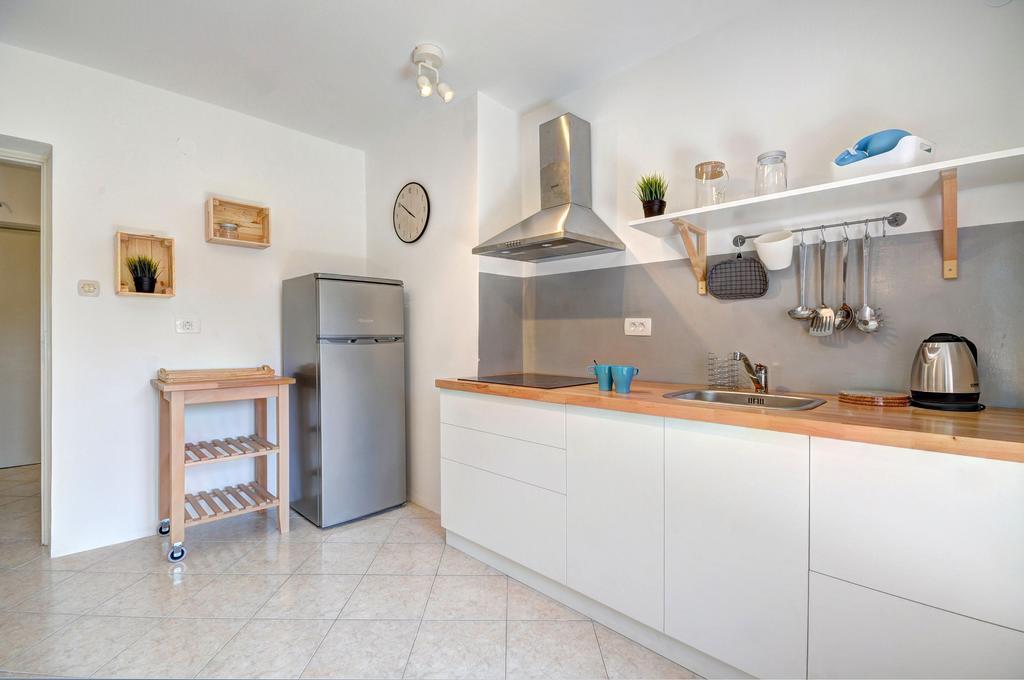 Centar White Apartment Pula